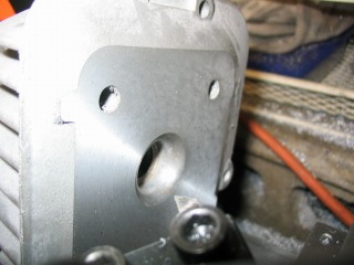 �V�����_�[�w�b�h���H