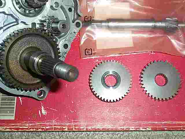 �t�@�C�i���M��